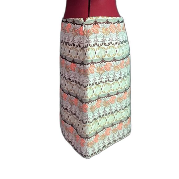 LOFT Pencil Skirt Women's Size 6 Cream Metallic & Pink Scroll Pattern Jacquard - Picture 3 of 6